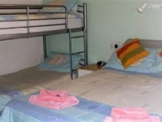 Dört Kişilik Oda, Banyolu/Duşlu (Family)