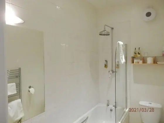 Luxury Tek Büyük Yataklı Oda, Banyolu/Duşlu
