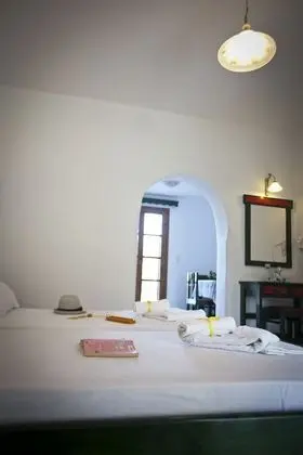 Stüdyo, Havuz Manzaralı (two persons)