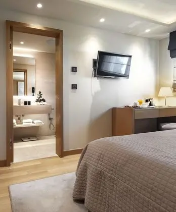 Classic Oda (Cosy Street View)