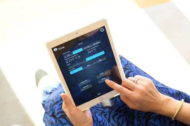 Deluxe Tek Büyük Yataklı Oda, Kısmi Deniz Manzaralı