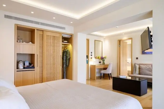 Deluxe Tek Büyük Yataklı Oda, Kısmi Deniz Manzaralı