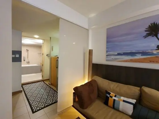 No.1 Suite Escape : King bed + Sofa bed