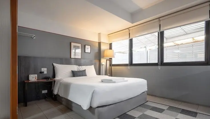No.5 Sunshine Studio : Queen bed + Window