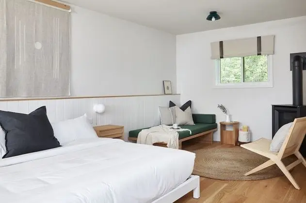 Design Oda, 1 En Büyük (King) Boy Yatak, Şömine, Göl Manzaralı