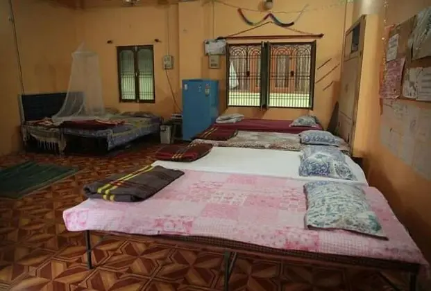 Basic Ortak Ranzalı Oda, 5 Yatak Odası, Ortak Banyo