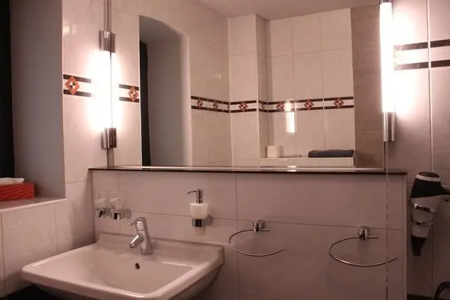 Tek Büyük Yataklı Oda (Souterrain)
