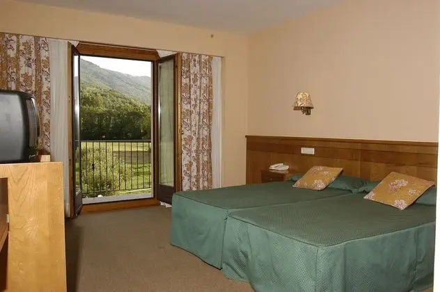 Tek Büyük Yataklı Oda (Extra Bed, 2 Adults and 1 child)