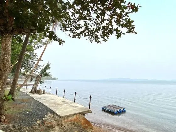 Bungalow with Sea View