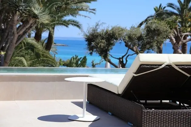 Premium Tek Büyük Yataklı Oda, Kişiye Özel Havuzlu, Deniz Manzaralı (Oasis)