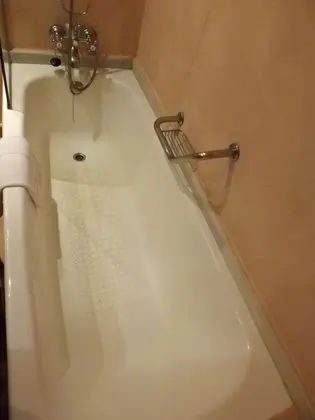 Traditional Tek Büyük Yataklı Oda