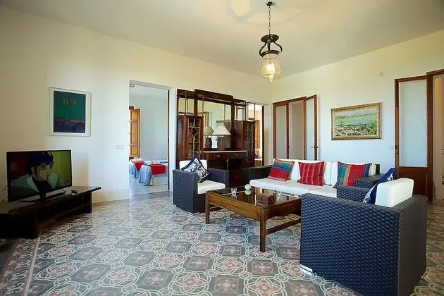 Villa, 6 Yatak Odası, Kişiye Özel Havuzlu, Koy Manzaralı