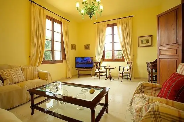 Villa, 6 Yatak Odası, Kişiye Özel Havuzlu, Koy Manzaralı