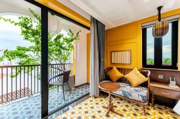 Deluxe Double or Twin Room with balcony