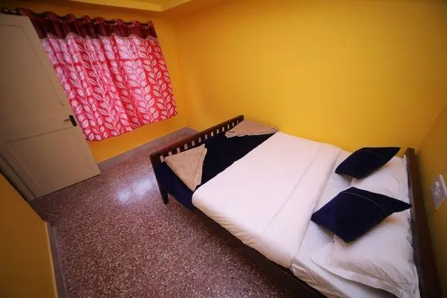 SINGLE BEDROOM SUITE
