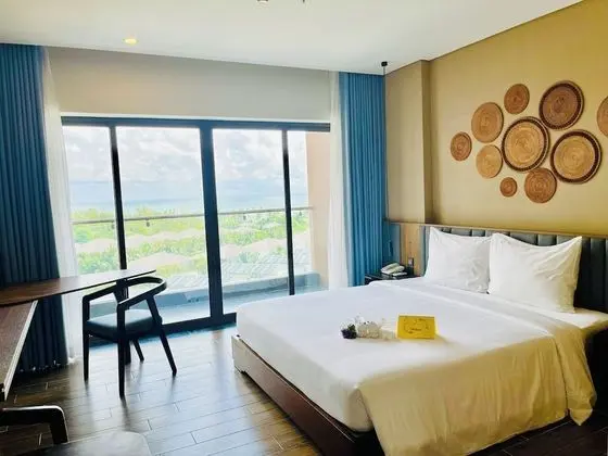 Premier Tek Büyük veya İki Ayrı Yataklı Oda, Balkon, Okyanus Manzaralı