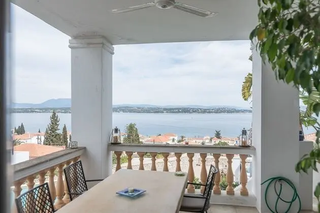 Villa, 6 Yatak Odası, Deniz Manzaralı