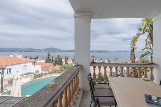 Villa, 6 Yatak Odası, Deniz Manzaralı