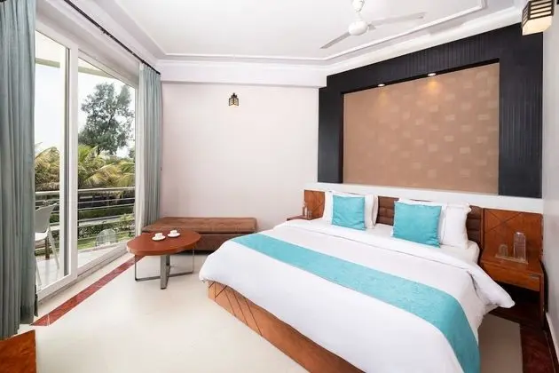 Deluxe Tek Büyük Yataklı Oda, 1 Çift Kişilik Yatak, Sigara İçilebilir