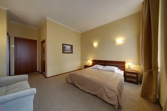 Comfort Tek Büyük Yataklı Oda