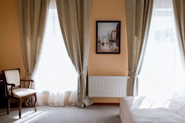 Comfort Tek Büyük Yataklı Oda