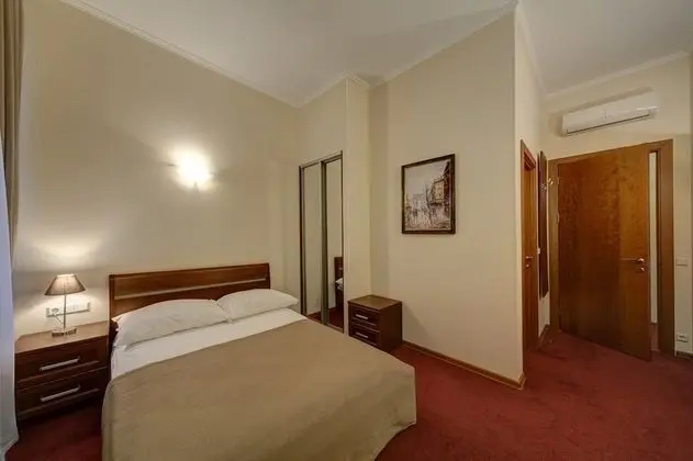 Standard Tek Büyük Yataklı Oda