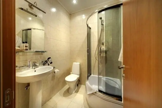 Standard Tek Büyük Yataklı Oda