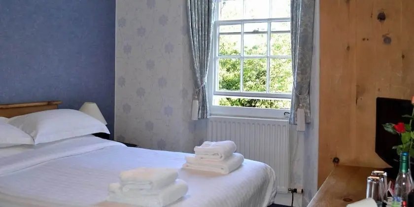 Tek Büyük Yataklı Oda