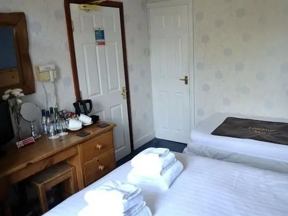 Tek Büyük Yataklı Oda