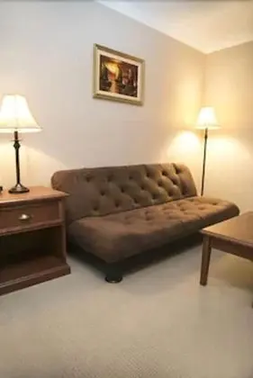 Standard Oda, 1 Büyük (Queen) Boy Yatak ve Çekyat