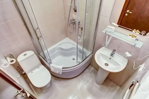 Standard Tek Büyük veya İki Ayrı Yataklı Oda, Buzdolabı
