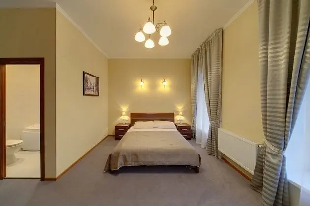 Comfort Tek Büyük Yataklı Oda