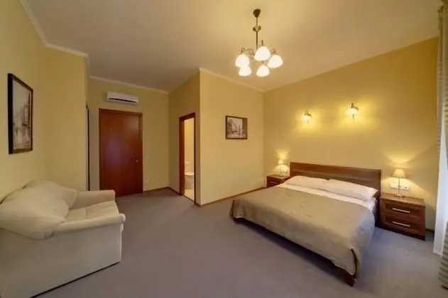 Comfort Tek Büyük Yataklı Oda