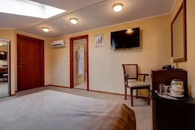 Standard Tek Büyük veya İki Ayrı Yataklı Oda