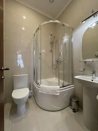 Standard Tek Büyük veya İki Ayrı Yataklı Oda