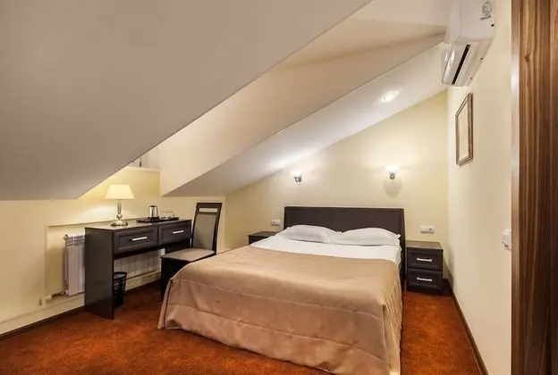 Economy Tek Büyük Yataklı Oda