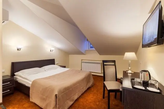 Economy Tek Büyük Yataklı Oda