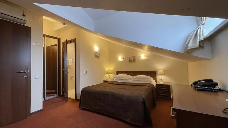 Economy Tek Büyük Yataklı Oda