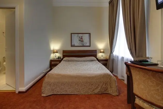 Comfort Tek Büyük veya İki Ayrı Yataklı Oda