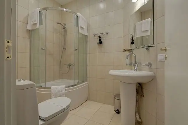 Comfort Tek Büyük veya İki Ayrı Yataklı Oda