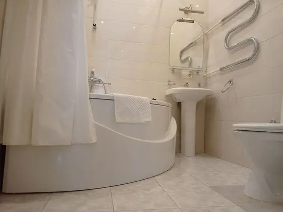 Deluxe Tek Büyük Yataklı Oda (Single Use)