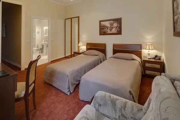 Standard Tek Büyük veya İki Ayrı Yataklı Oda