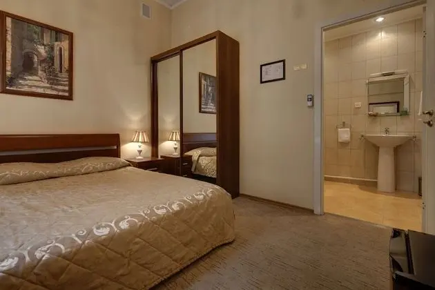 Standard Tek Büyük veya İki Ayrı Yataklı Oda