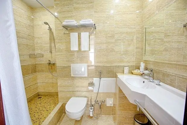 Comfort Tek Büyük Yataklı Oda
