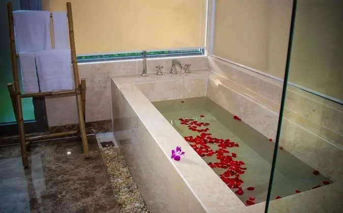 Villa, 3 Yatak Odası, Kişiye Özel Havuzlu, Bahçe Manzaralı