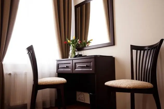 Comfort Tek Büyük veya İki Ayrı Yataklı Oda