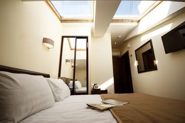 Standard Tek Büyük Yataklı Oda