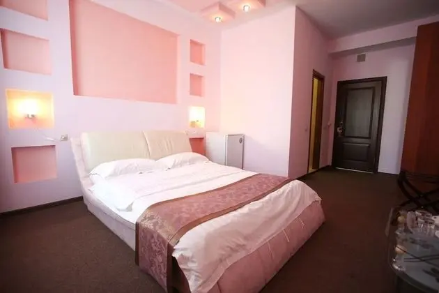 Romantic Tek Büyük Yataklı Oda