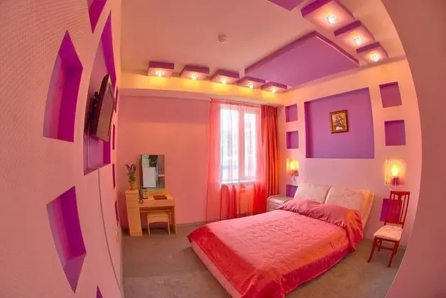 Romantic Tek Büyük Yataklı Oda
