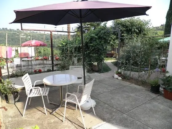 Standard Apart Daire, 1 Yatak Odası, Teras, Avlu